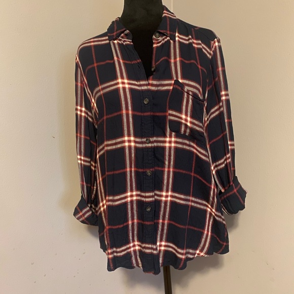Abercrombie & Fitch Tops - Abercrombie & Fitch Button Down Top Size Large